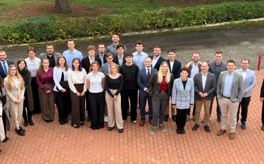 Zdjęcie grupowe uczestników seminarium